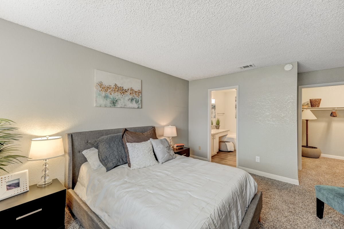 Photos and Video of Desert Bay Apartments in Laughlin, NV